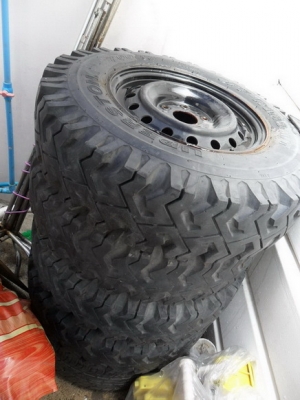 ขายล้อ TOYOTA แบบมียักไว้ใส่ฝาตบ 4 ล้อ