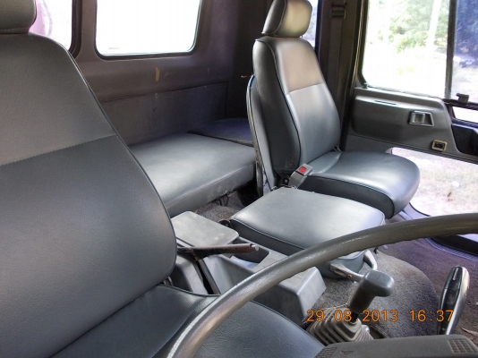 ขายรถบรรทุก HINO 6 ล้อ ติดเครน 3 ตัน