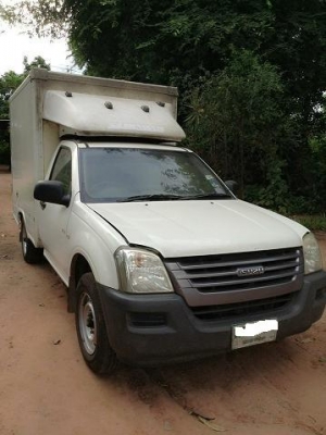 รถกระบะ ISUZU D-MAX ปี 06  ( ตู้บรรทุก )