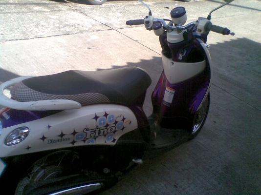 Yamaha Fino สีขาวม่วง ปี 55
