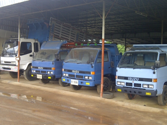 ขายรถดั้ม NKR พร้อมใช้งาน  ภายในสวย ยกหัวใด้ แซซซี่สวยตลอดเส้น