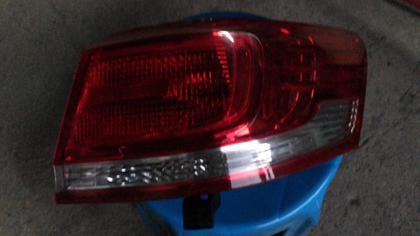 ไฟท้ายคัมรีทั้งชุดกับไฟหน้าไมตี้เซิฟ ไฟท้ายคัมรีทั้งชุดกับไฟหน้าไมตี้เซิฟ