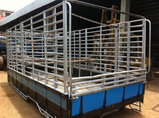 ขายกระบะบรรทุกพร้อมโครงเหล็ก สภาพดีพร้อมใช้ ยกลงจาก NPR ราคาต่อรองได้