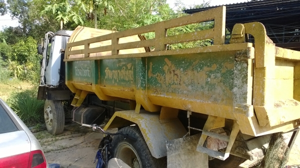 6ล้อดั้มคัสซีใหญ่ KR300เครื่อง150แรงEH300 เอกสารขึ้นเล่มทะเบียนพร้อม..