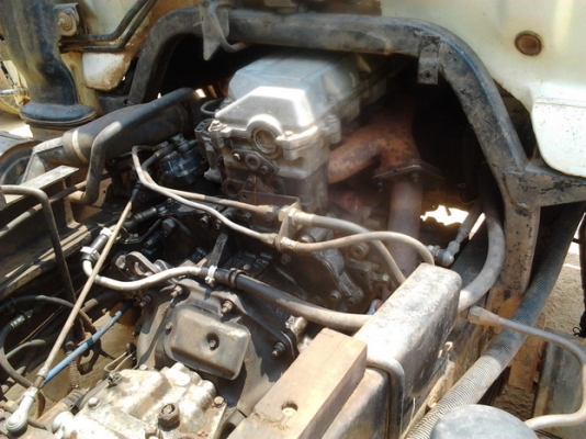 ขาย6ล้อดั๊มดิน HINO FB2W วางเครื่อง JO5C 150HP เครื่องแรง แห้งไม่เยิ้มไม่หลวม ช่วงล่างแน่นคัสซีสวยไม่ผุไม่แตกไม่ดาม กระบะดั๊มเหล็ก4ตัน สภาพดีพื้นสวยข้างไม่มีผุ หัวสวยบาง ภายในคอนโซลครบ พ.พาวเวอร์ เบรคทริฟฟี่ ยาง8.25ดี6เส้น พร้อมใช้ พร้อมลุยงาน เอกสารครบ ร