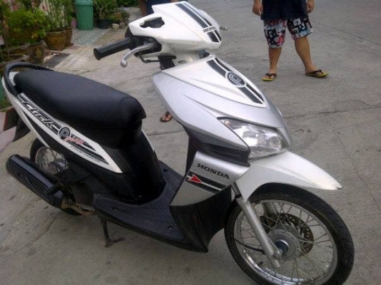 ขาย honda คลิก สภาพเดิมๆๆพร้อมใช้ราคาถูกๆๆ 11000 บาท