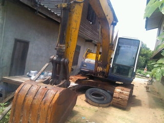 ขายรถแบคโฮ KOMATSU PC-120-5 เอกสารอิมวอย ไฟฟ้าครบ รถสวย ราคาต่อรอง