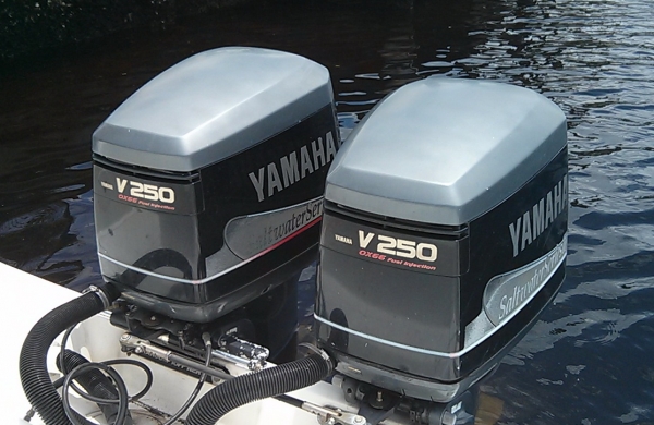 ขายเครื่องคู่ Yamaha 250hp หัวฉีด (2-จังหวะ)