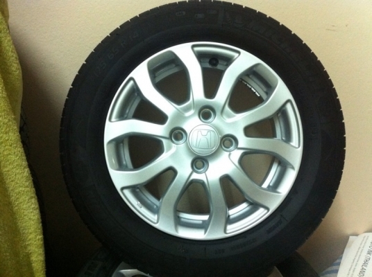 ขายล้อแม็ก HONDA BRIO 14" พร้อมยางสวยๆ