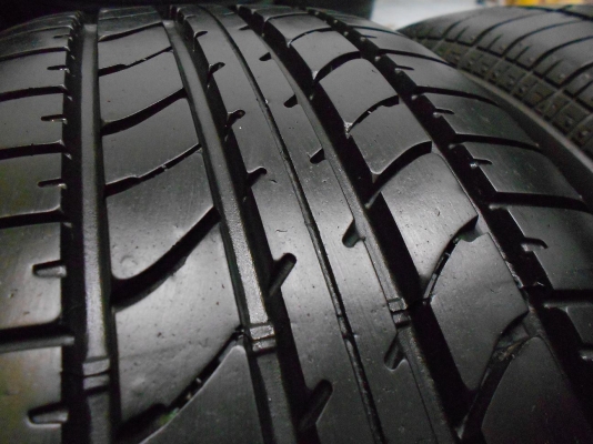 ขายยาง bridestone turanza ER30 205/55/16 ปลายปี 12 ดอกสวย ไม่มีปะ 1 ชุด/ใส่,ถ่วงฟรีค่ะ