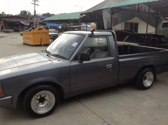 ขายนิสสัน 720 เครื่อง z16 ทะเบียนพร้อมโอน แต่ง เรโทร นิดๆ ล้อหยดน้ำ ราคาไม่เเพง ขาย 79,000 บาท ถ้วน