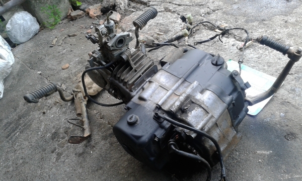 ขายเครื่องคาวาซากิ คาเซ่130cc ชุดไฟครบกล่องไฟสายไฟครบ//และขายรถดีแทกเกอร์150ccรถไม่ถึงปี