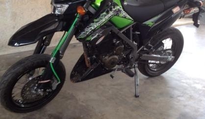 ขายเครื่องคาวาซากิ คาเซ่130cc ชุดไฟครบกล่องไฟสายไฟครบ//และขายรถดีแทกเกอร์150ccรถไม่ถึงปี