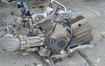 ขายเครื่องคาวาซากิ คาเซ่130cc ชุดไฟครบกล่องไฟสายไฟครบ//และขายรถดีแทกเกอร์150ccรถไม่ถึงปี