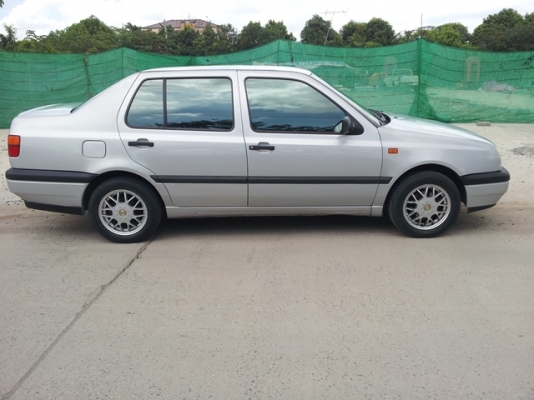ขาย VOLKSWAGEN VENTO 1.8 AUTO ใช้แก๊ส/น้ำมัน พึ่งติดมา 6 เดือน ประหยัดมาก ขาย VOLKSWAGEN VENTO 1.8 AUTO ใช้แก๊ส/น้ำมัน พึ่งติดมา 6 เดือน ประหยัดมาก