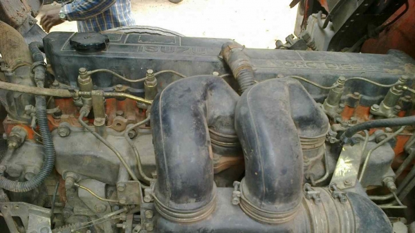 Isuzu FTR33 Deca 195 6HH1 ห้างแท้ มัดจำแล้ว 10000 โดยเสี่ยทัช ชุมแพครับ