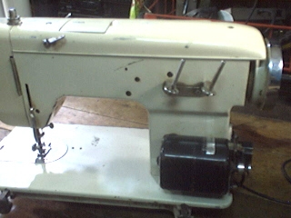 ขายจักรเย็บผ้าซิกแซกโบราณของเบ๊นซ์