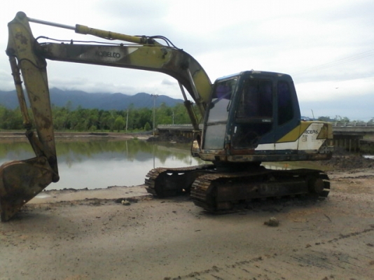 ขายKOBELCO SK100M3 สภาพพร้อมใช้ ราคาต่อรองได้ ติดต่อได้ที่คุณ อ๊อฟ พิจิตร 086-737-9991