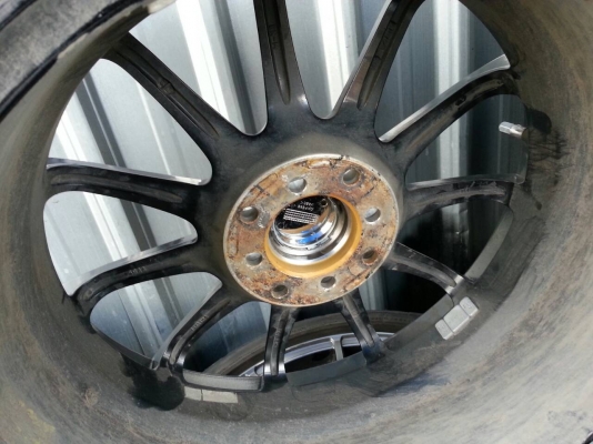 แม็กขอบ 17 พร้อมยาง 205 45 17 ปี 13