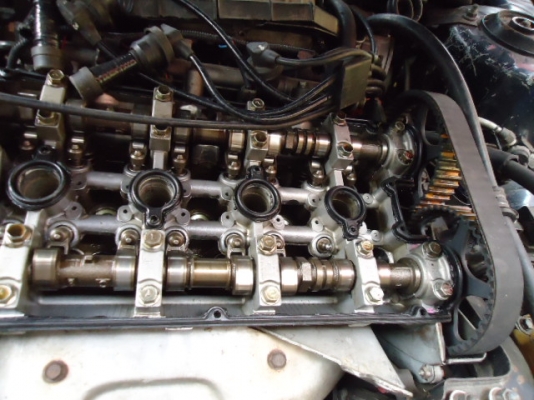 ขายรถฮุนได โซนาต้า เกียร์ออโต้ ,มีทะเบียน พร้อมเอกสารการโอน สภาพตามรูปจริงทั้งหมด รถจอดอยู่ต้องเปลี่ยนวาวล์เพราะวาวล์คด สามตัว นอกนั้นใช้งานได้หมด ซ่อมแล้วขับได้เลย  สายพานราวลิ้นเพิ่งเปลี่ยน ช่วงล่างดี นิ่มๆ ติดตั้งแก๊สLPG เรียบร้อยแล้ว ใหม่ๆครับ ราคา แค