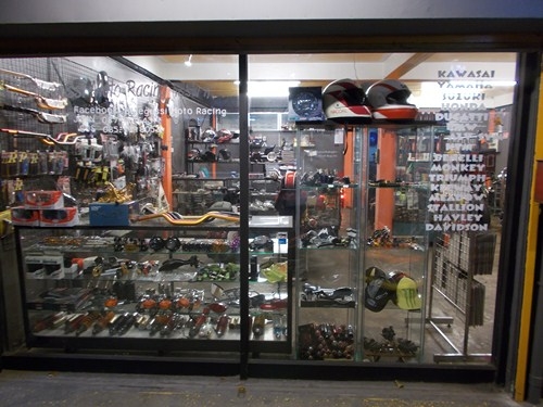 เปิดร้านอะไหล่แต่งบิ๊กไบค์ทุกรุ่นมีสินค้าให้เลือกมากมายย่านพระราม7วงศ์สว่าง