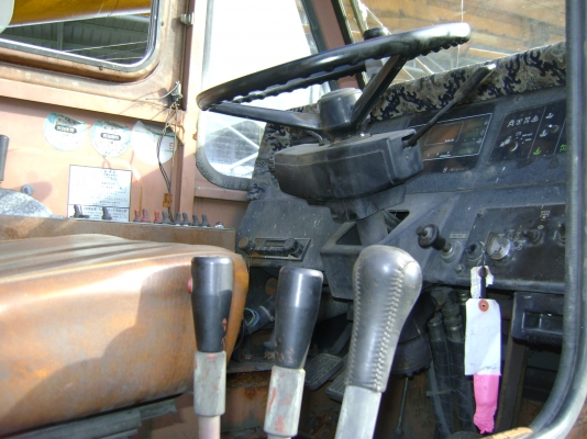 ขายรถเครนKATO 25 ตัน ด่วน!