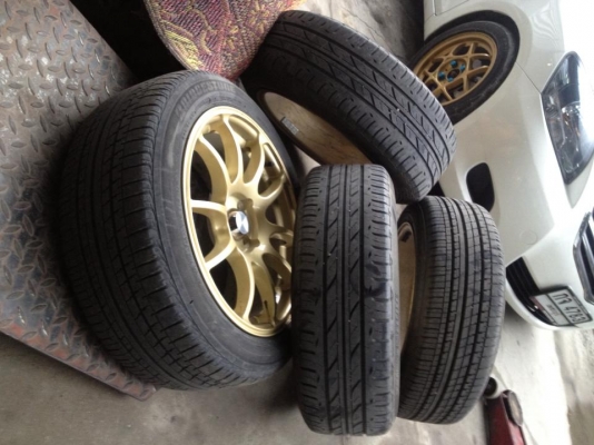 ขายล้อADVAN RZ ขอบ16 กว้าง7 4/100 สีทอง สภาพกิบๆ ถูกๆ พร้อมยาง 9500
