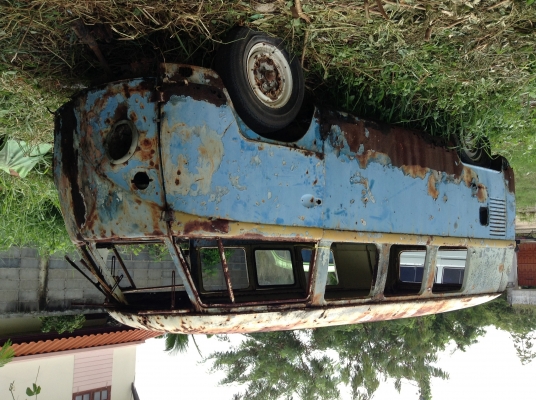 หน้า..v..ทรงสวยซาฟารีผุพื้นและด้านหน้าของตามสภาพคับ..(ไม่มีทะเบียนคับ)..ราคานี้พร้อมส่งให้คับ