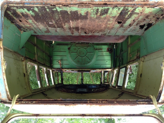 หน้า..v..ทรงสวยซาฟารีผุพื้นและด้านหน้าของตามสภาพคับ..(ไม่มีทะเบียนคับ)..ราคานี้พร้อมส่งให้คับ