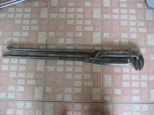 ขายด่วนประแจคอม้าจับแป๊บ DOWIDAT 4" ( 175T-4" )