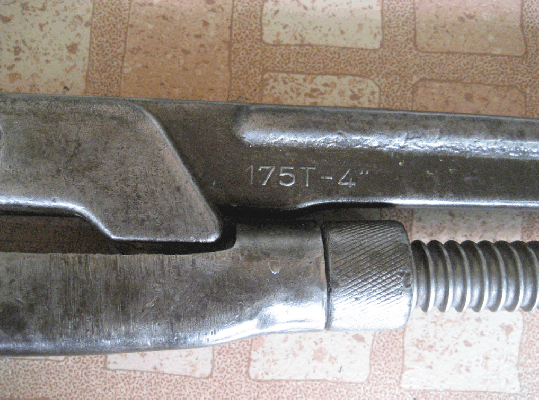 ขายด่วนประแจคอม้าจับแป๊บ DOWIDAT 4" ( 175T-4" )