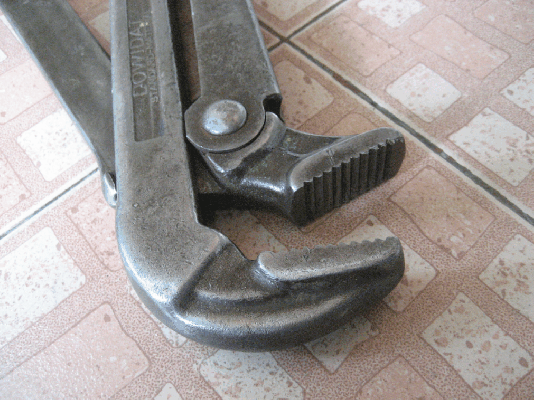 ขายด่วนประแจคอม้าจับแป๊บ DOWIDAT 4" ( 175T-4" )