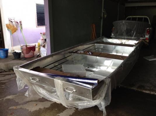 ขายเรืออลูมิเนียมราคาถูกมาก