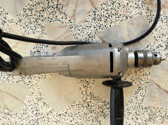 ขายสว่าน 4 หุน ยี่ห้อมากีต้า รุ่น 6301