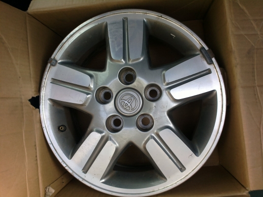 ล้อแม็กขอบ 15 Toyota vigo 5 รู