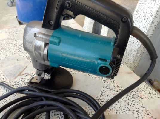 ขายกรรไกรตัดเหล็กไฟฟ้า ยี่ห้อมากีต้า รุ่น JS3200