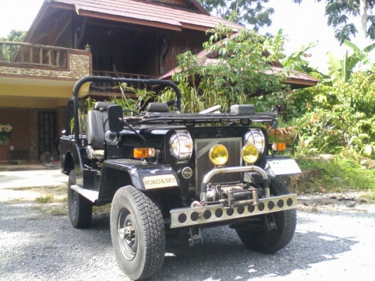 jeep mizsubichi  j53 1982 ที่พัลุง มีอินวอย