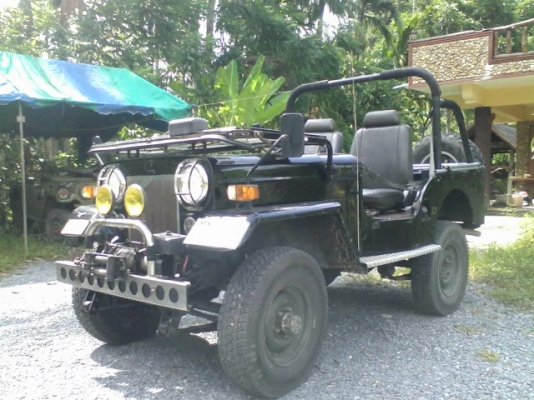 jeep mizsubichi  j53 1982 ที่พัลุง มีอินวอย
