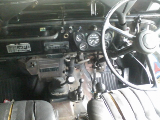 jeep mizsubichi  j53 1982 ที่พัลุง มีอินวอย