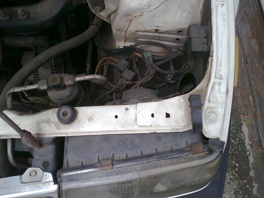 รถเก๋ง MITSUBISHI CHAMP2 ปี 31 รถพร้อมใช้ มีแอร์ คัสซีสวย มีทะเบียน.ราคาต่อรองได้.