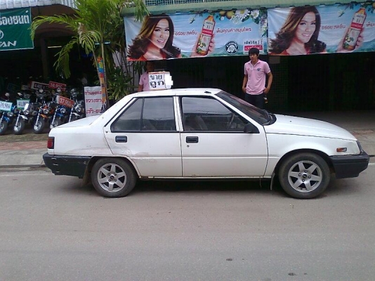 รถเก๋ง MITSUBISHI CHAMP2 ปี 31 รถพร้อมใช้ มีแอร์ คัสซีสวย มีทะเบียน.ราคาต่อรองได้.