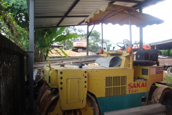 ขายรถบดสั่นสะเทือน sakai TG-41