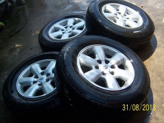 แม็กโตโยต้า ขอบ 17 พร้อมยาง 265 65 17 ปี 09