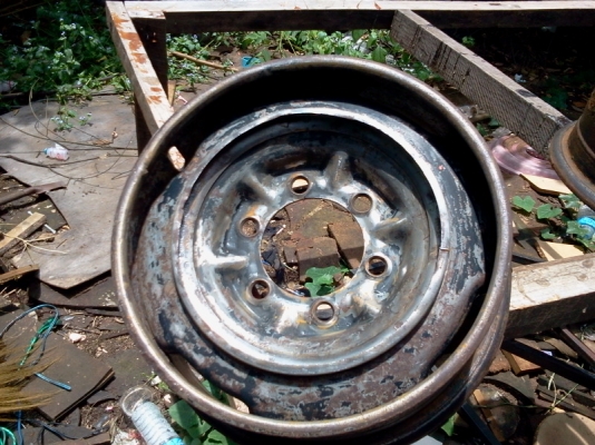 ขายกระทะตีขอบ RN36 4วง ม้ากระโดด4WDช่วงสั้นแท้นอก