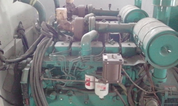 เครื่องปั่นไฟ 100KVA/80KW CUMMINS 6BT5.9