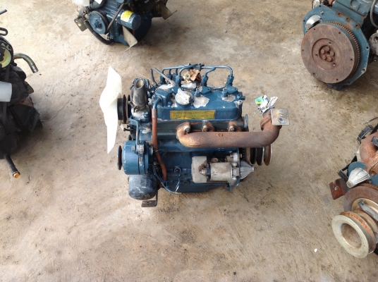 ขายเครื่องคูโบต้า 3 สูบดีเซลเก่าญี่ปุ่น รุ่น D600 ขนาด 16.5 แรงม้าสภาพสวย