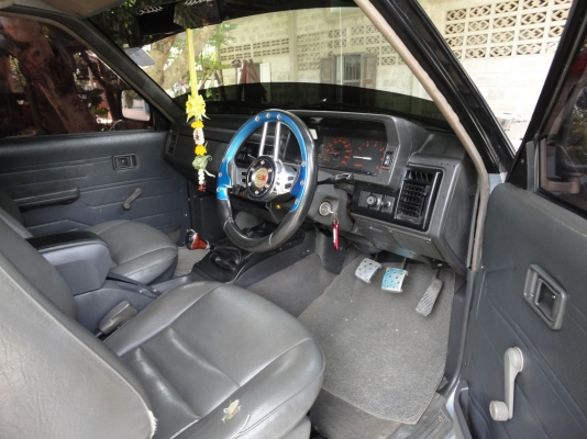 ขาย MAZDA B2500 สภาพสวยมาก ปี 95