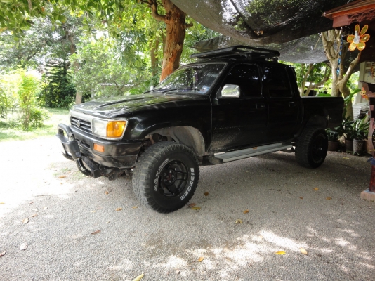 ขาย MAZDA B2500 สภาพสวยมาก ปี 95