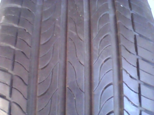 ขายยาง 215/45/17 maxxis 1000 บาท