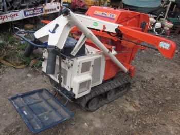 ขาย-รถสีข้าว นวดข้าว KUBOTA: NH1 -50 เครื่องเบนซิน สภาพดี 90\% พร้อมใช้งาน